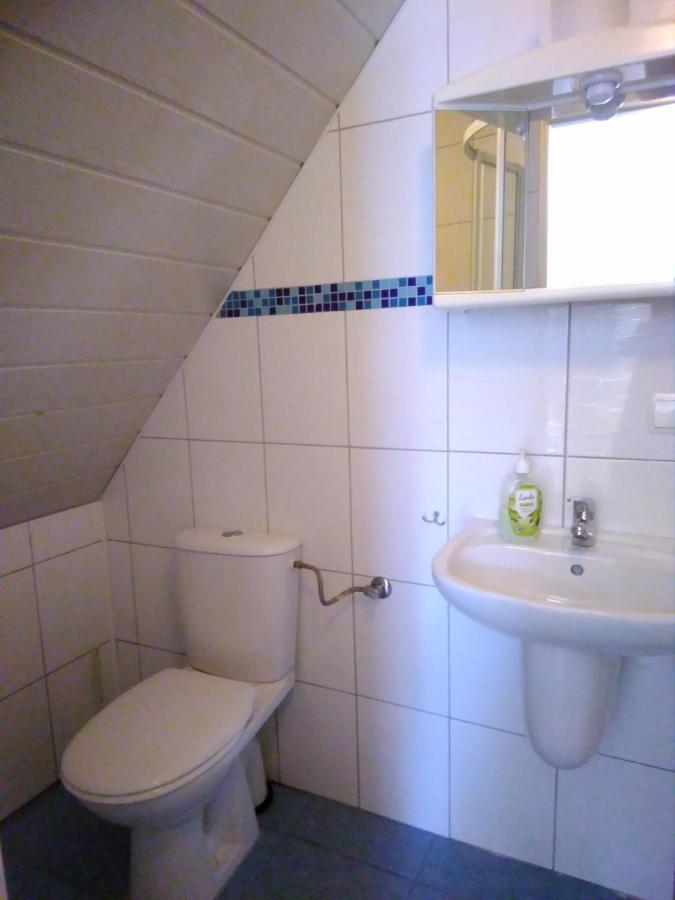 Dom Pod Sosnami Bed & Breakfast เมียลโน ภายนอก รูปภาพ